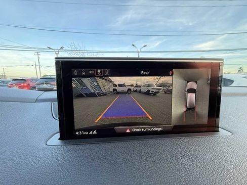 Used 2018 Audi Q7 3.0T Prestige w/ Prestige Package image 23