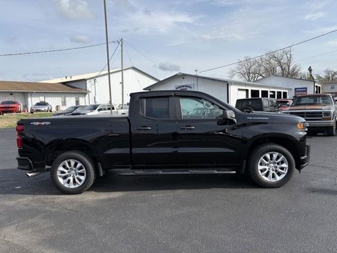 Used 2021 Chevrolet Silverado 1500 Custom image 9