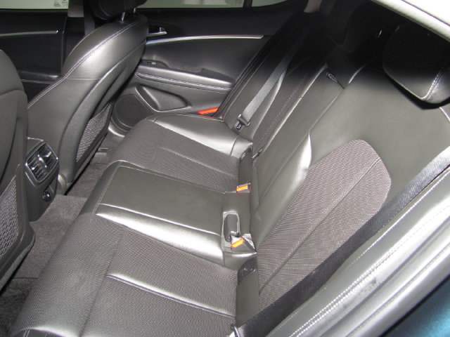 Used 2023 Genesis G70 2.0T RWD image 35