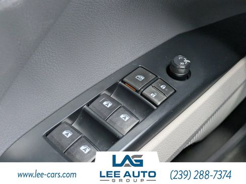 Used 2020 Toyota Camry LE image 17