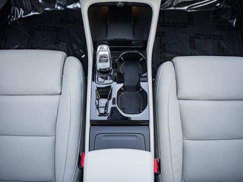 New 2026 Volvo XC40 B4 Plus w/ Protection Package Premier image 27