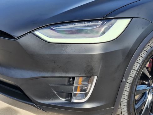 Used 2020 Tesla Model X Long Range image 6