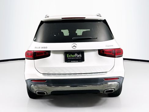 Used 2023 Mercedes-Benz GLB 250 4MATIC image 7