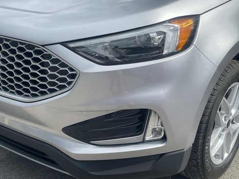 Used 2024 Ford Edge SEL w/ Convenience Package AWD/4WD image 11
