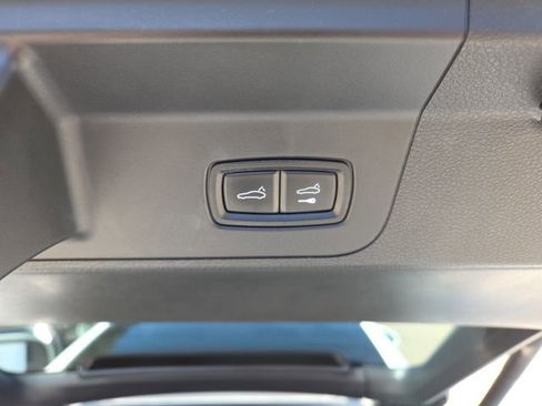 Used 2020 Porsche Panamera 4 AWD/4WD image 16