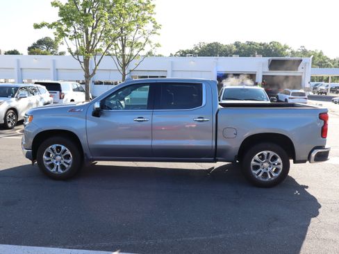 Used 2024 Chevrolet Silverado 1500 LTZ w/ Z71 Off-Road Package AWD/4WD image 18