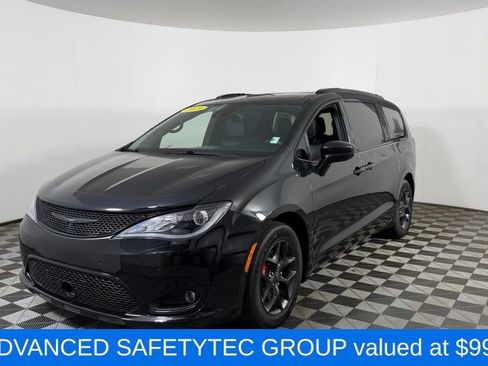 Used 2019 Chrysler Pacifica Touring-L Plus w/ Advanced Safetytec Group FWD image 3