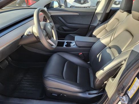 Used 2023 Tesla Model 3 Standard Range image 19