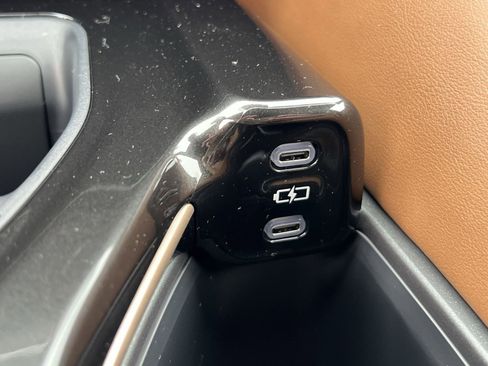 New 2025 Toyota Crown Signia image 26