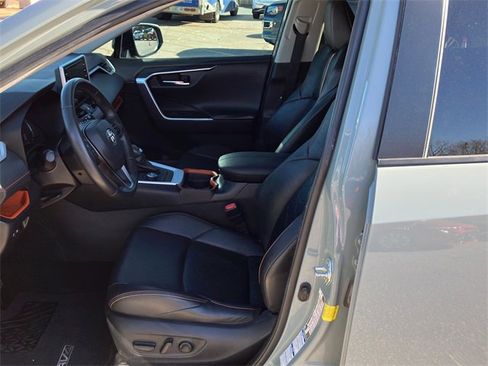 Used 2021 Toyota RAV4 Adventure image 18