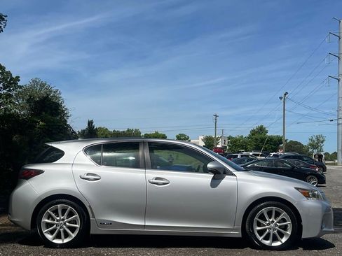 Used 2011 Lexus CT 200h Premium w/ Premium Audio Pkg FWD image 6