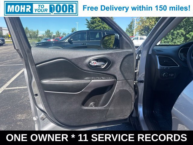 Used 2021 Jeep Cherokee Latitude Lux FWD image 12