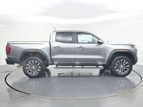 New 2026 GMC Canyon Denali image 6