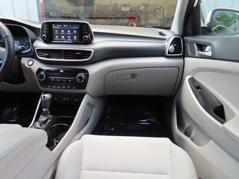 Used 2019 Hyundai Tucson Value FWD image 32