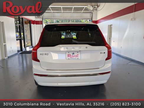 Certified 2023 Volvo XC90 B6 Ultimate image 3