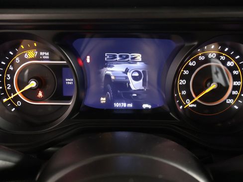 Used 2024 Jeep Wrangler Unlimited Rubicon 392 AWD/4WD image 4