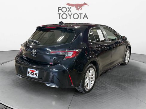 Used 2019 Toyota Corolla SE w/ SE Option Package FWD image 6