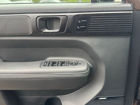 Certified 2025 Hyundai Santa Fe Calligraphy AWD/4WD image 18
