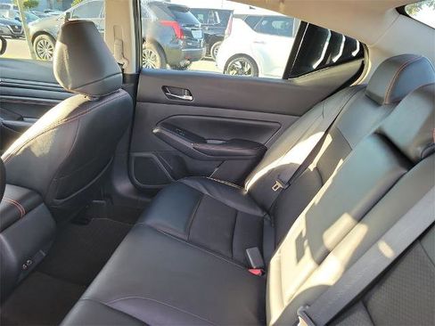 Certified 2022 Nissan Altima 2.5 SR w/ Midnight Edition Package image 11