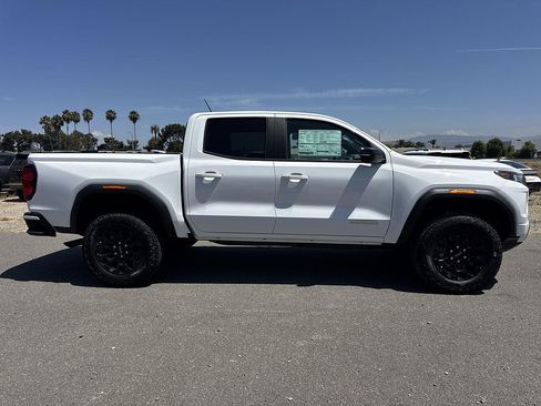 New 2026 GMC Canyon Elevation RWD image 3