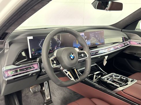 Used 2026 BMW 740i xDrive w/ Executive Package AWD/4WD image 4