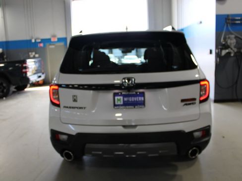 Used 2024 Honda Passport TrailSport image 29