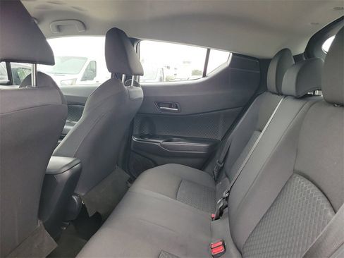 Used 2021 Toyota C-HR LE image 7