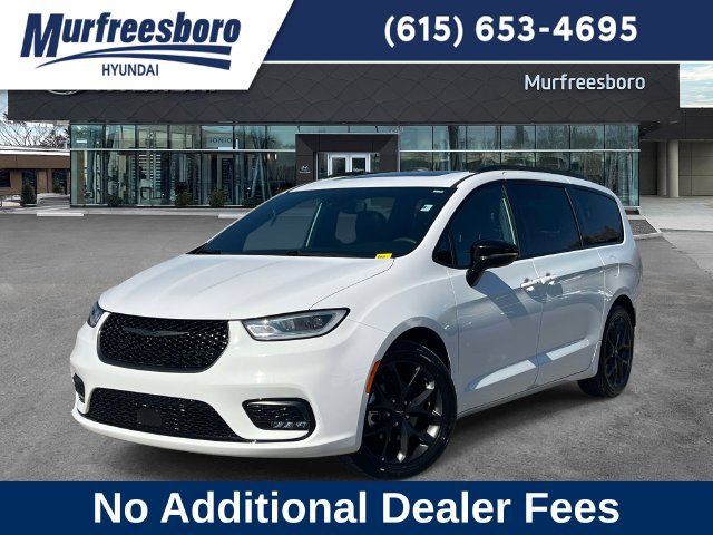 Used 2025 Chrysler Pacifica Limited FWD 360° Tour