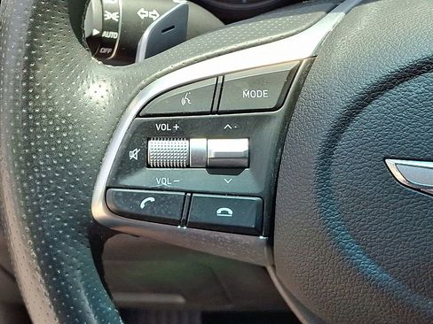 Used 2020 Genesis G70 2.0T image 22