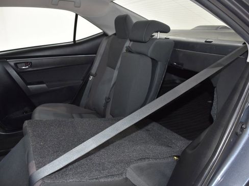 Used 2018 Toyota Corolla L image 29