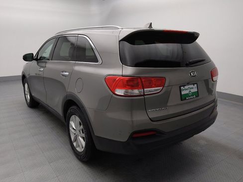 Used 2016 Kia Sorento AWD w/ LX Convenience Package image 5
