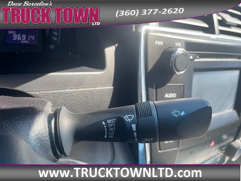 Used 2015 Toyota Camry LE FWD image 19