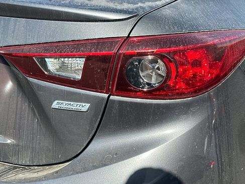 Used 2016 MAZDA MAZDA3 i Touring w/ Popular Equipment Package FWD image 7