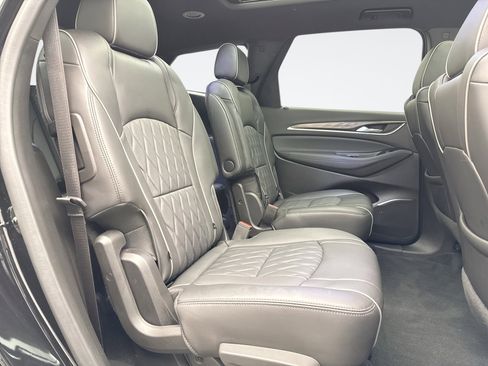Used 2022 Buick Enclave Avenir w/ Avenir Technology Package image 21