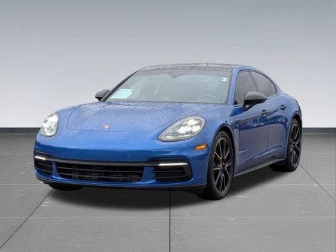 Used 2018 Porsche Panamera 4 AWD/4WD image 10