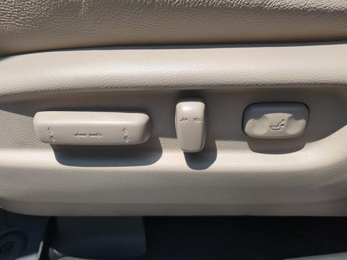 Used 2020 Honda Pilot Elite image 30