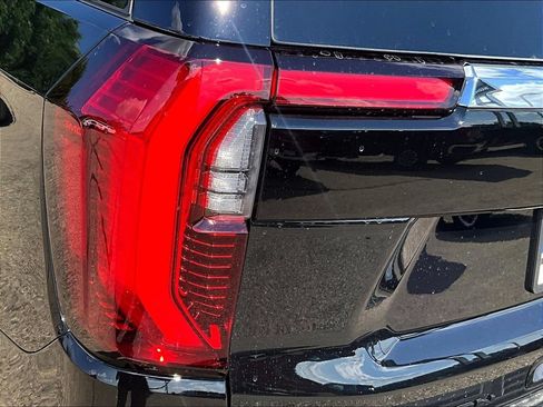 New 2026 GMC Yukon XL Elevation w/ Elevation Premium Package AWD/4WD image 29
