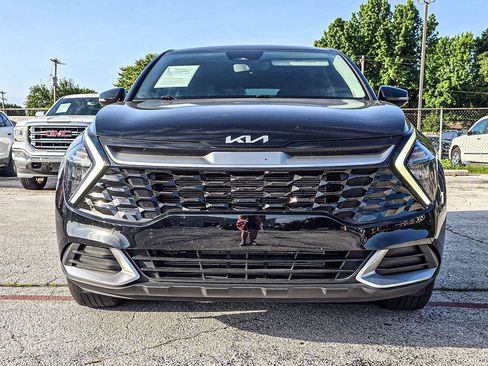 Used 2023 Kia Sportage EX FWD image 2