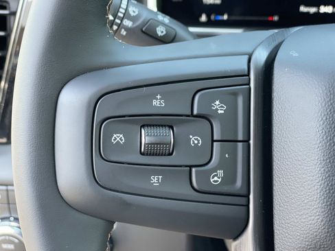New 2026 GMC Sierra 2500 AT4 w/ AT4 Premium Plus Package AWD/4WD image 11