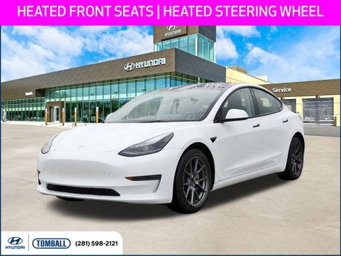 Used 2023 Tesla Model 3 Standard Range image 1