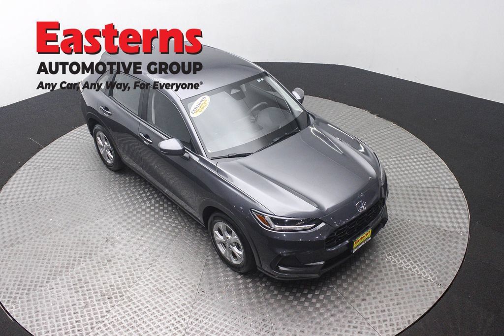 Used 2025 Honda HR-V LX image 5