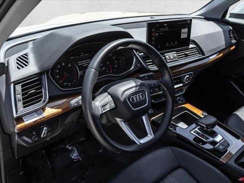 Used 2023 Audi Q5 2.0T Premium w/ Convenience Package AWD/4WD image 10
