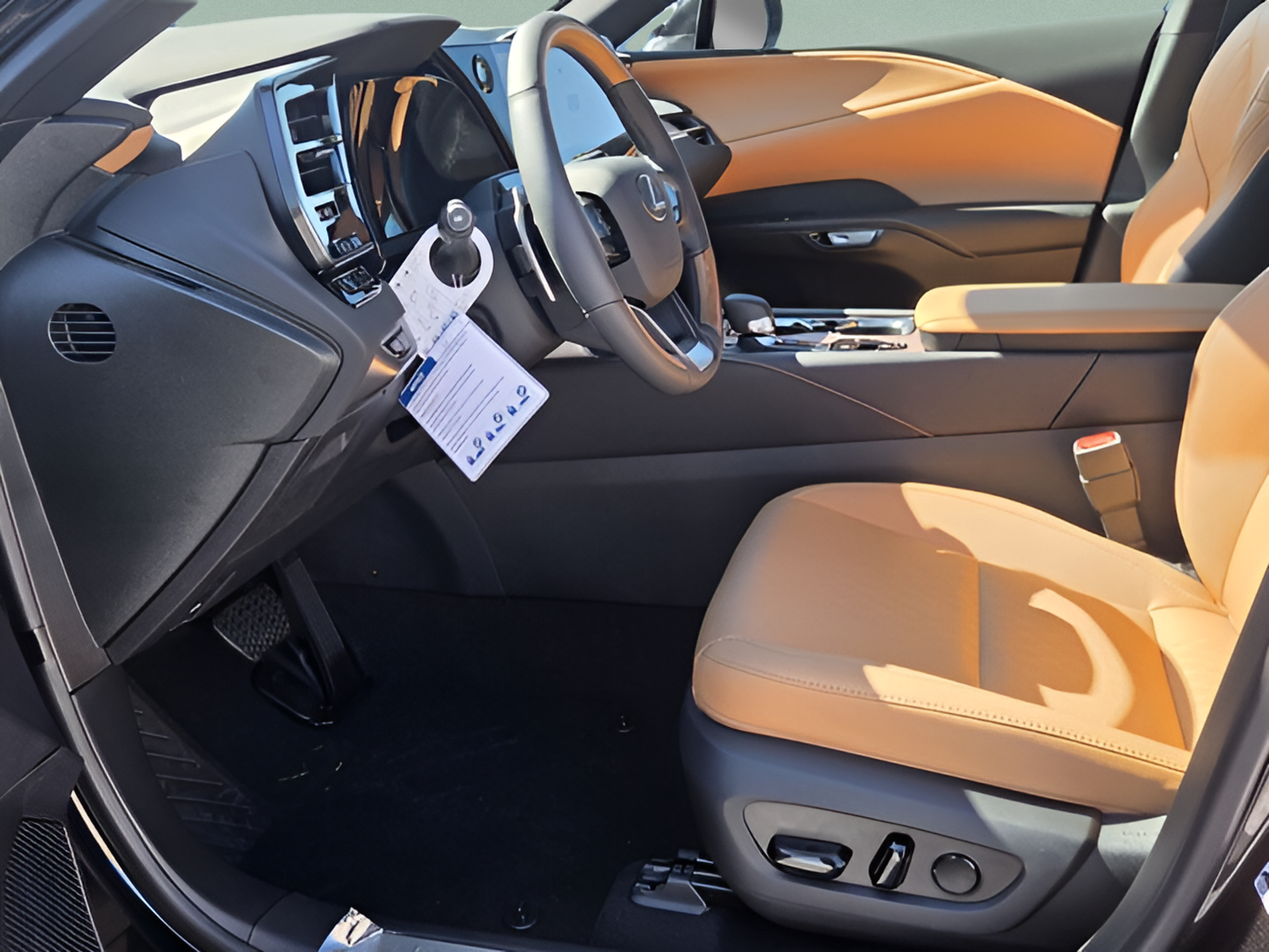 New 2026 Lexus RX 350h AWD/4WD image 10