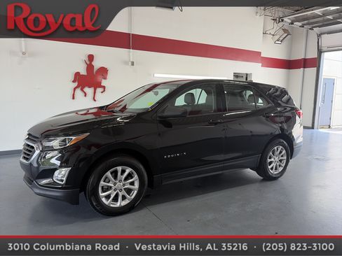 Used 2019 Chevrolet Equinox LS FWD image 1