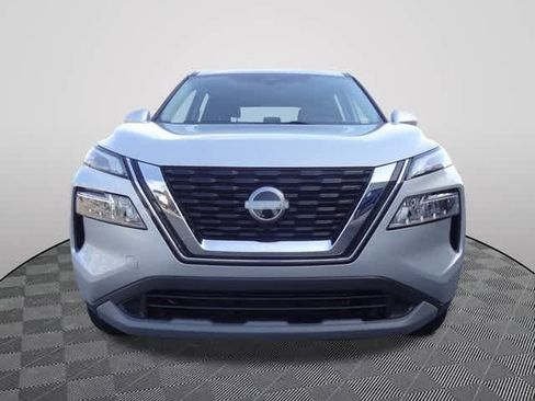 Used 2023 Nissan Rogue SV image 5