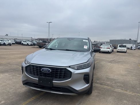 Used 2023 Ford Escape Active image 4