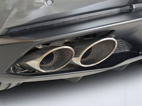 Used 2017 Lamborghini Huracan LP 610-4 image 8