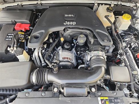 Used 2020 Jeep Gladiator Sport w/ Quick Order Package 24S image 28