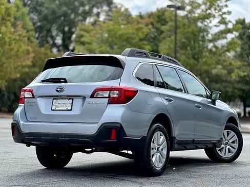 Used 2018 Subaru Outback 2.5i image 7