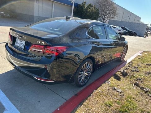 Used 2016 Acura TLX V6 image 3